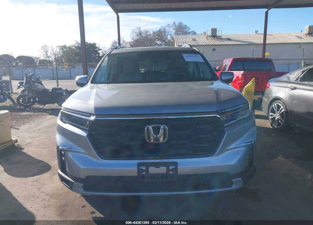 2025 HONDA PILOT TOURING VIN: 5FNYG1H73SB096653