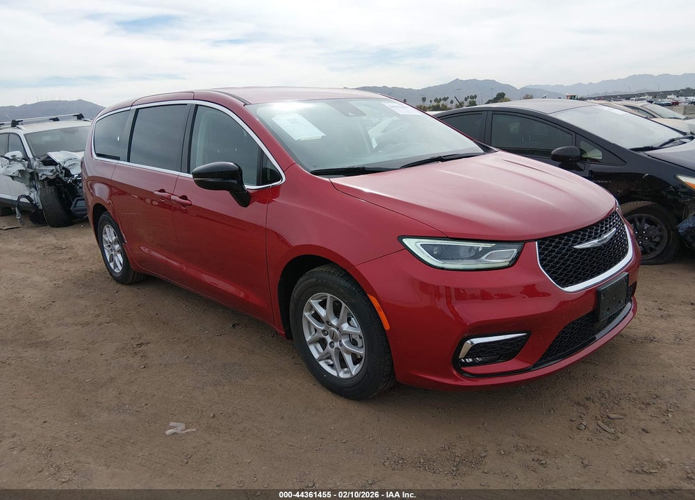 2024 CHRYSLER PACIFICA TOURING L VIN: 2C4RC1BG1RR157800