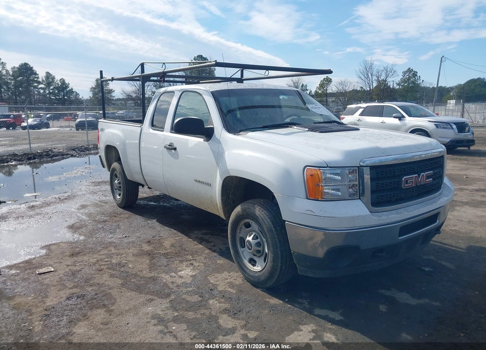 2013 GMC SIERRA 2500HD WORK TRUCK VIN: 1GT22ZCG8DZ402320