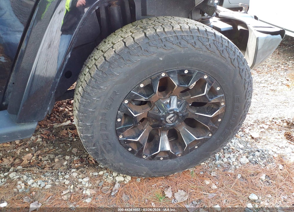 2017 JEEP WRANGLER UNLIMITED FREEDOM 4X4 VIN: 1C4BJWDG9HL563350