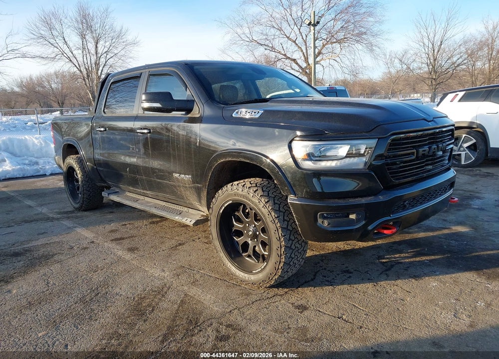 2019 RAM 1500 LAIE  4X4 5'7 BOX VIN: 1C6SRFJT1KN589034