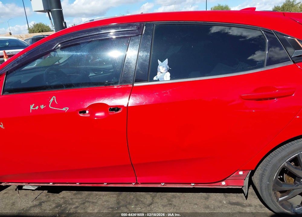 2018 HONDA CIVIC SPORT TOURING VIN: SHHFK7H95JU406115