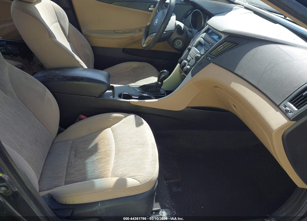 2014 HYUNDAI SONATA GLS VIN: 5NPEB4AC9EH919392