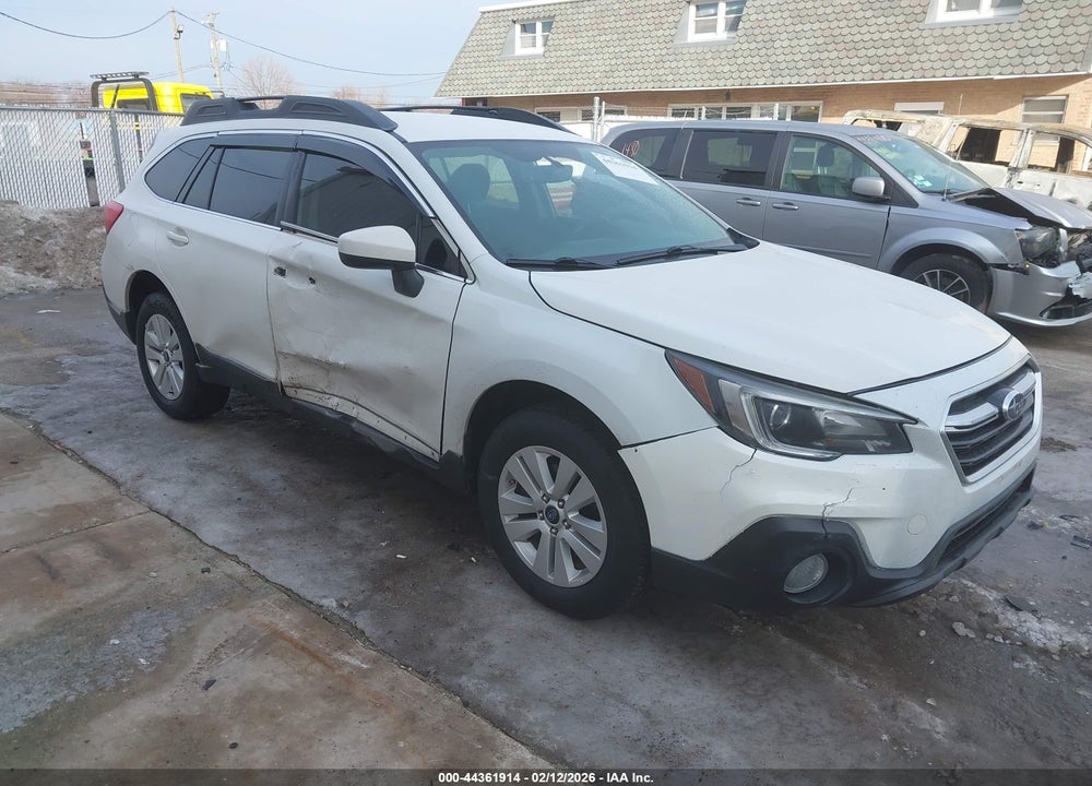 2018 SUBARU OUTBACK PREMIUM VIN: 4S4BSACC0J3281386