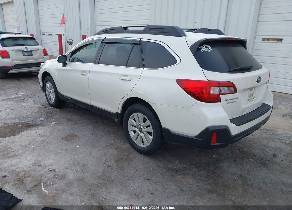 2018 SUBARU OUTBACK PREMIUM VIN: 4S4BSACC0J3281386