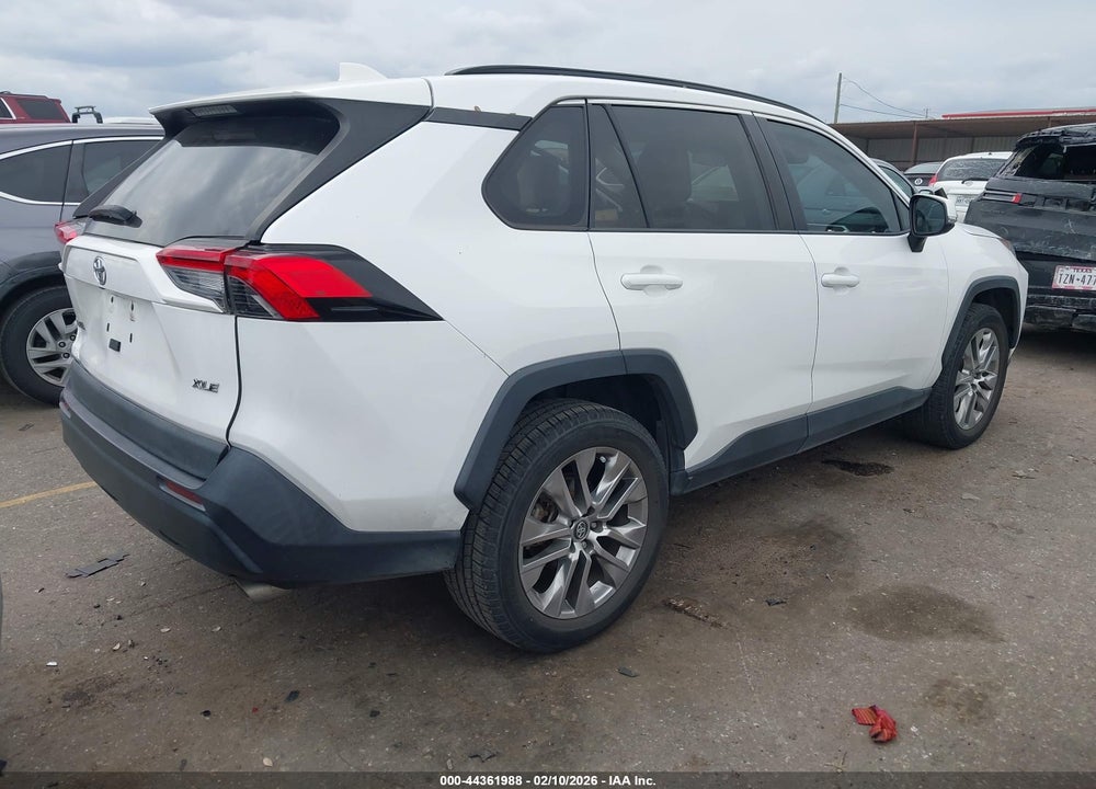 2020 TOYOTA RAV4 XLE PREMIUM VIN: 2T3C1RFVXLW073331