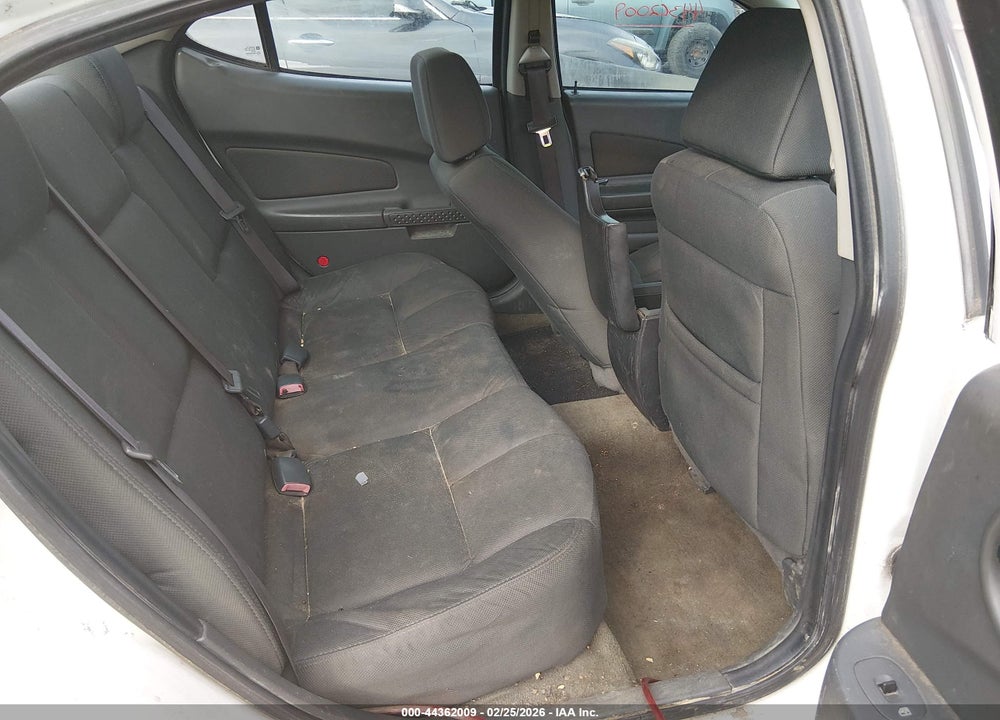 2004 PONTIAC GRAND PRIX GT1 VIN: 2G2WP522641299624