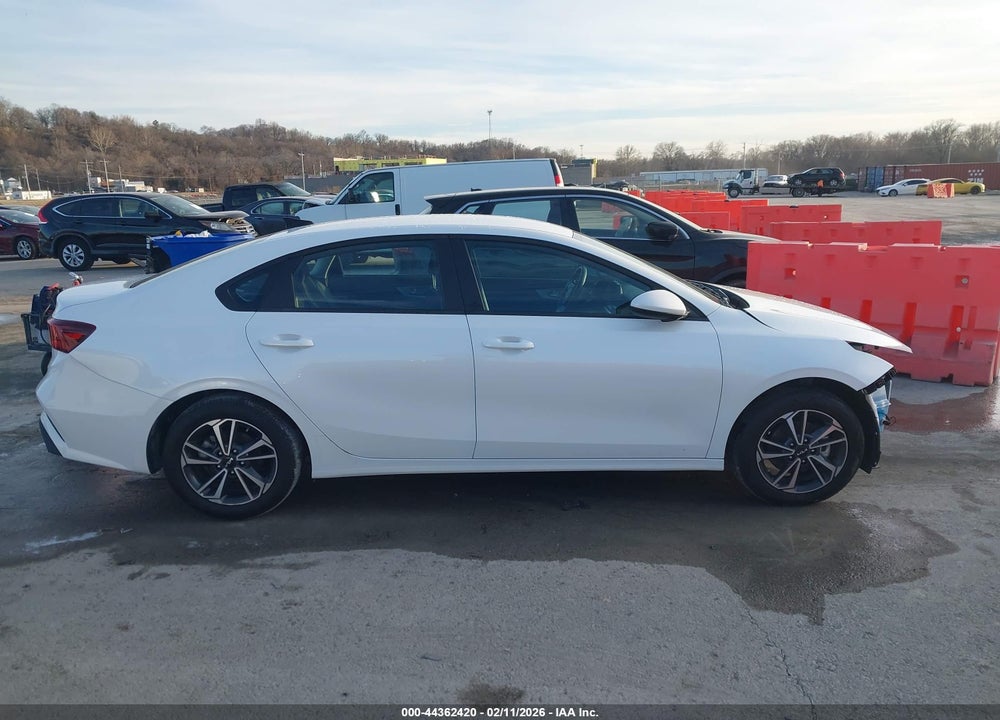2024 KIA FORTE LXS VIN: 3KPF24AD3RE807842