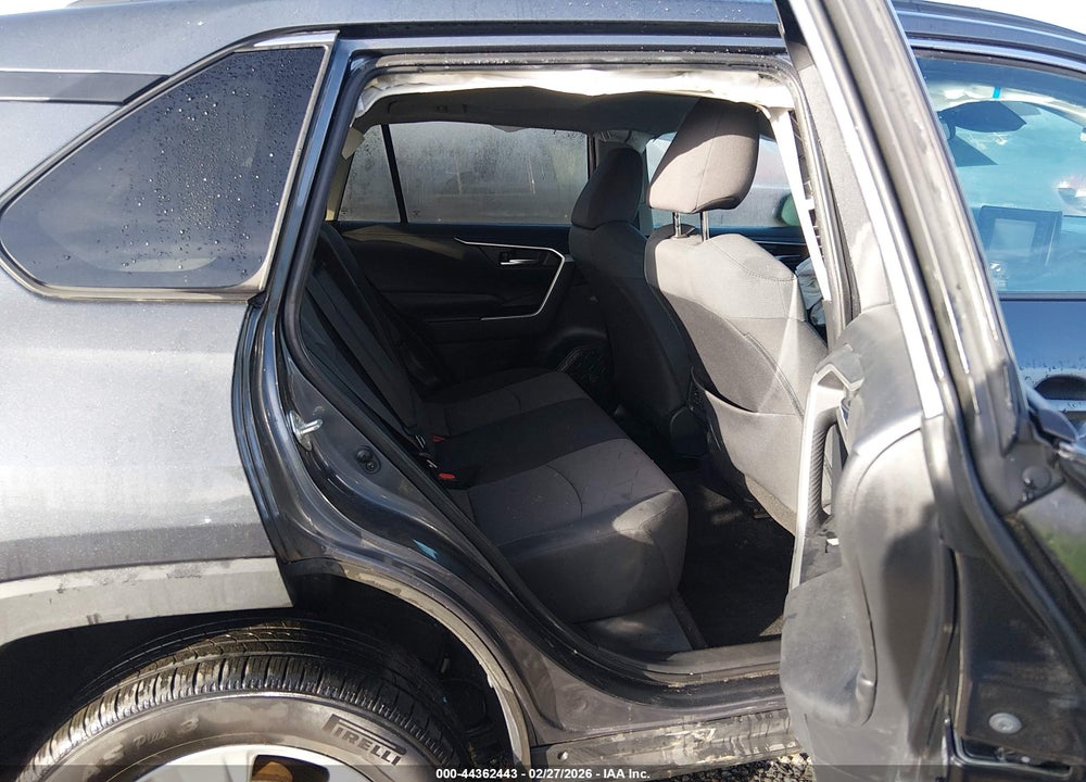 2019 TOYOTA RAV4 XLE VIN: 2T3P1RFV6KC007179