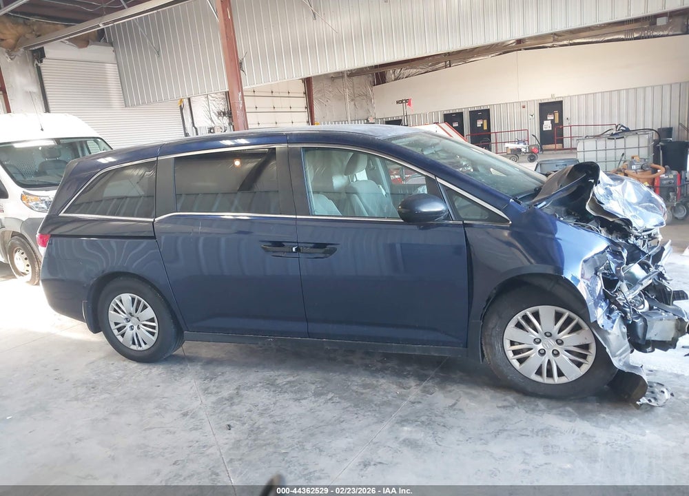 2014 HONDA ODYSSEY LX VIN: 5FNRL5H21EB051517