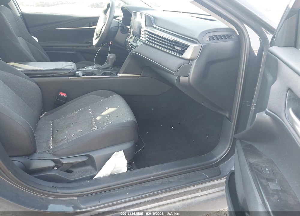 2025 TOYOTA CAMRY LE VIN: 4T1DAACK6SU036882