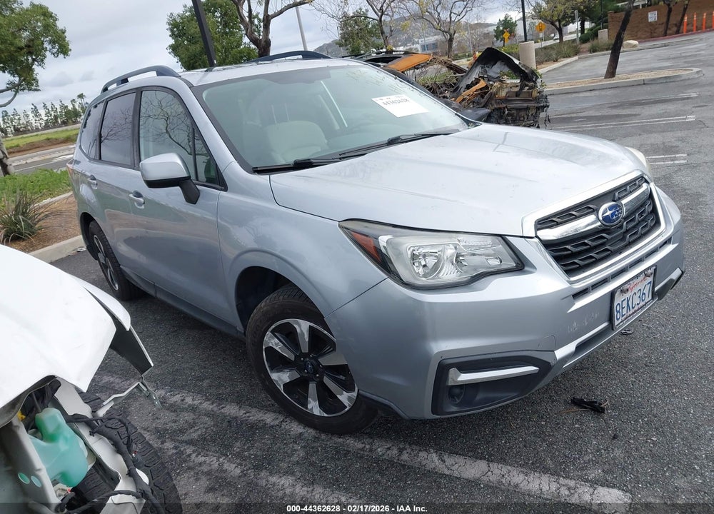 2017 SUBARU FORESTER 2.5I PREMIUM VIN: JF2SJAEC7HH572017