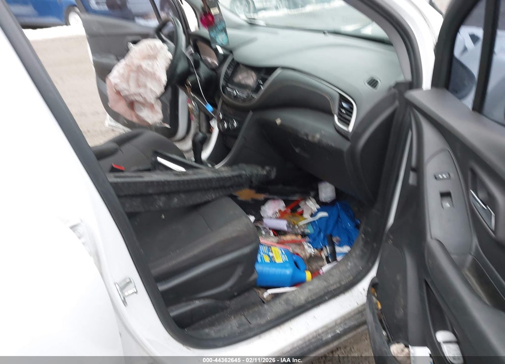 2018 CHEVROLET TRAX LS VIN: 3GNCJNSB7JL417102
