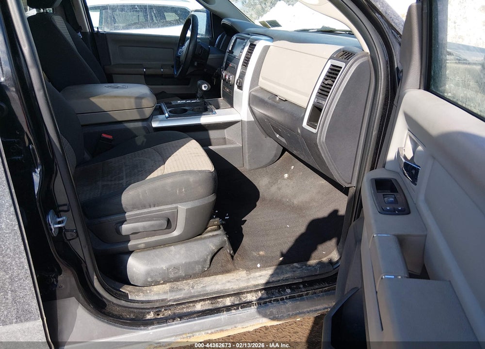 2011 RAM 1500 SLT VIN: 1D7RV1GT1BS613207