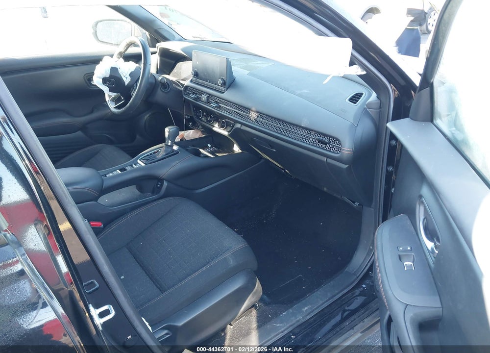 2024 HONDA HR-V 2WD SPORT/2WD SPORT W/O BSI VIN: 3CZRZ1H5XRM700129