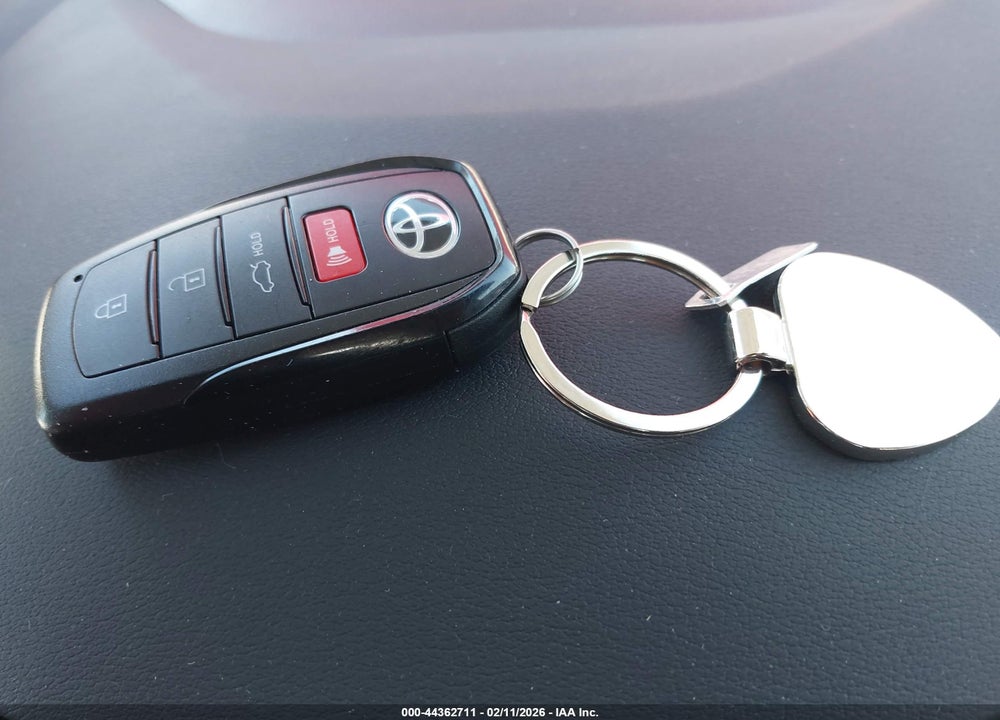 2025 TOYOTA COROLLA LE VIN: 5YFB4MDEXSP358290