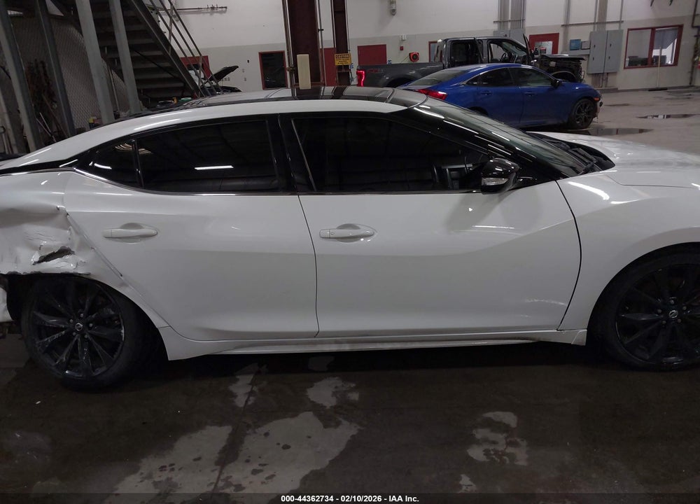 2019 NISSAN MAXIMA 3.5 PLATINUM/3.5 S/3.5 SL/3.5 SR/3.5 SV VIN: 1N4AA6AV0KC383704