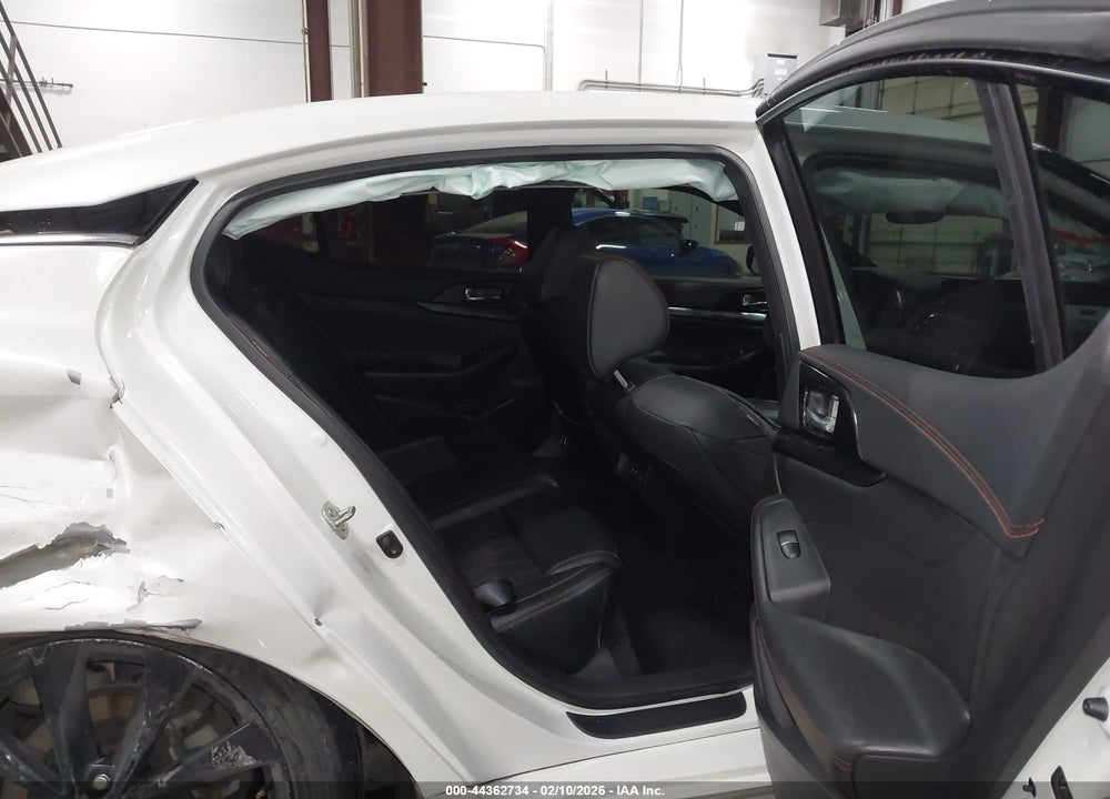 2019 NISSAN MAXIMA 3.5 PLATINUM/3.5 S/3.5 SL/3.5 SR/3.5 SV VIN: 1N4AA6AV0KC383704
