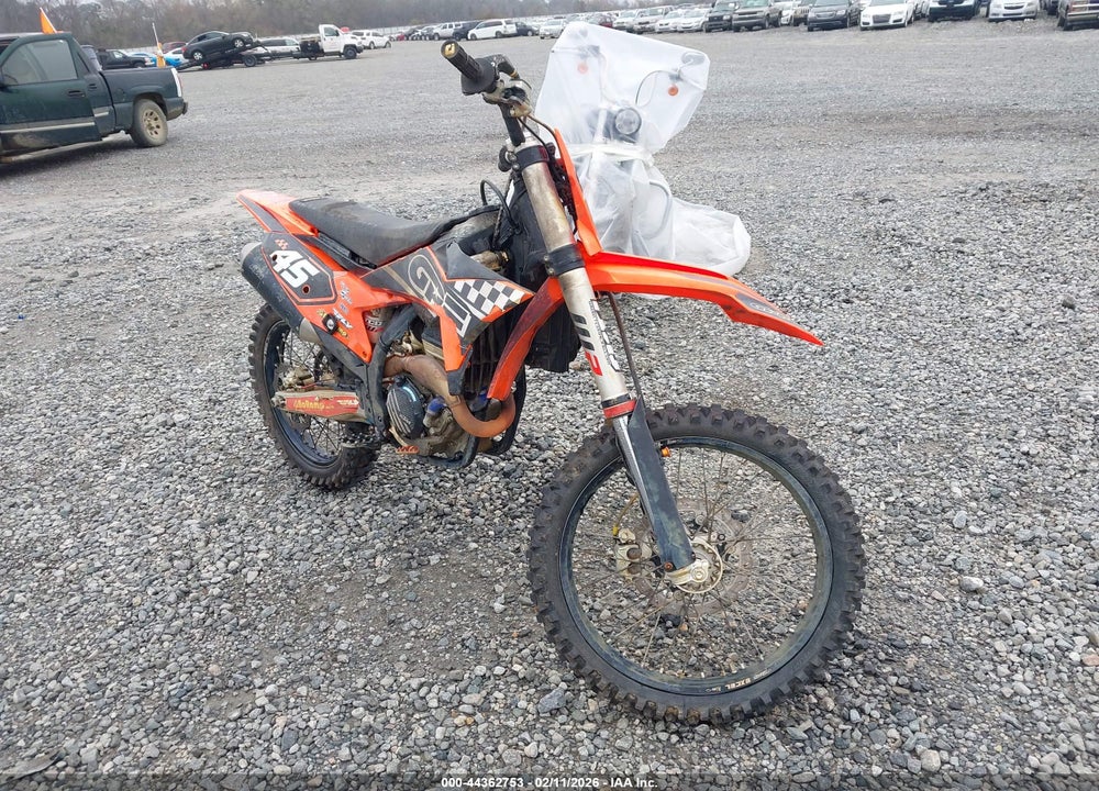 2025 KTM 250 SX-F VIN: VBKSXK437SM154543