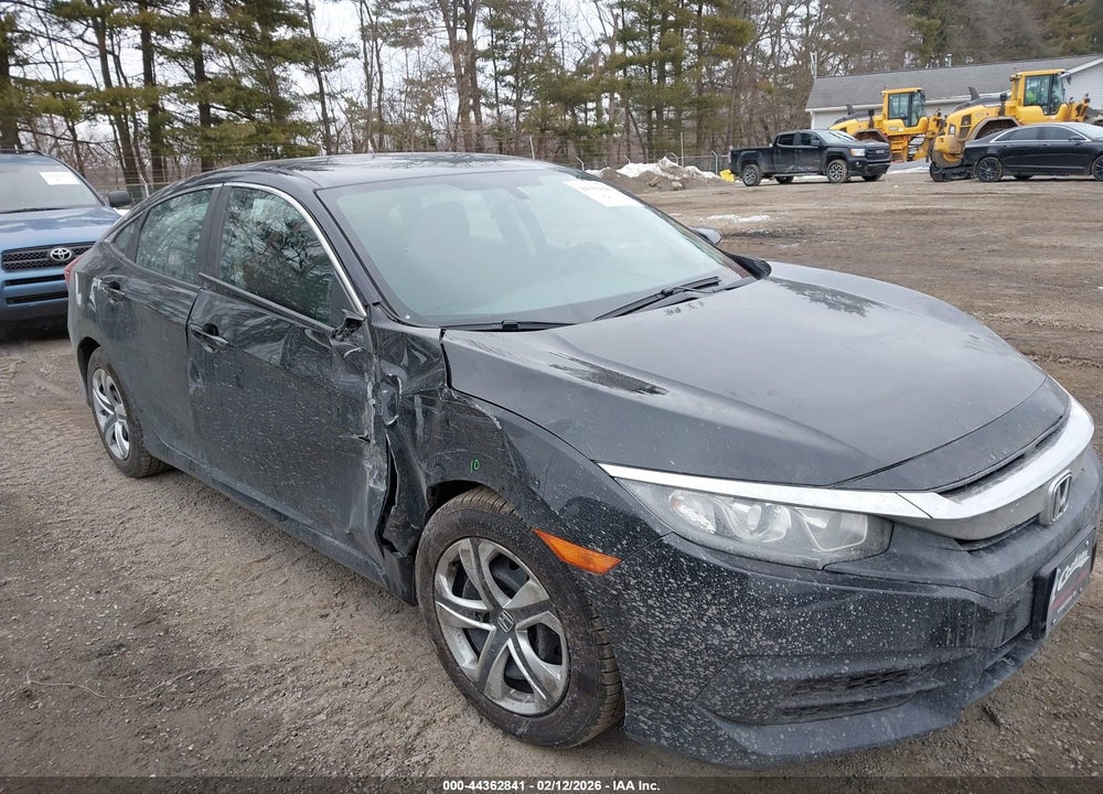 2018 HONDA CIVIC LX VIN: 19XFC2F51JE008018