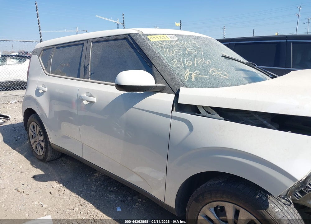 2021 KIA SOUL LX VIN: KNDJ23AU2M7765757