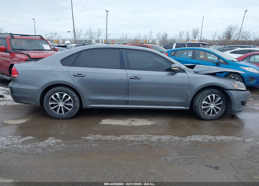 2013 VOLKSWAGEN PASSAT 2.5L S VIN: 1VWAP7A30DC078037