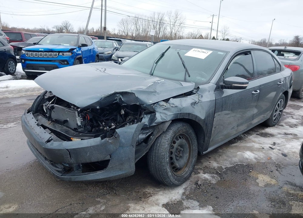 2013 VOLKSWAGEN PASSAT 2.5L S VIN: 1VWAP7A30DC078037