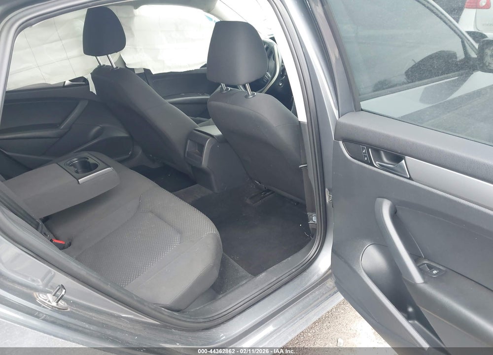 2013 VOLKSWAGEN PASSAT 2.5L S VIN: 1VWAP7A30DC078037