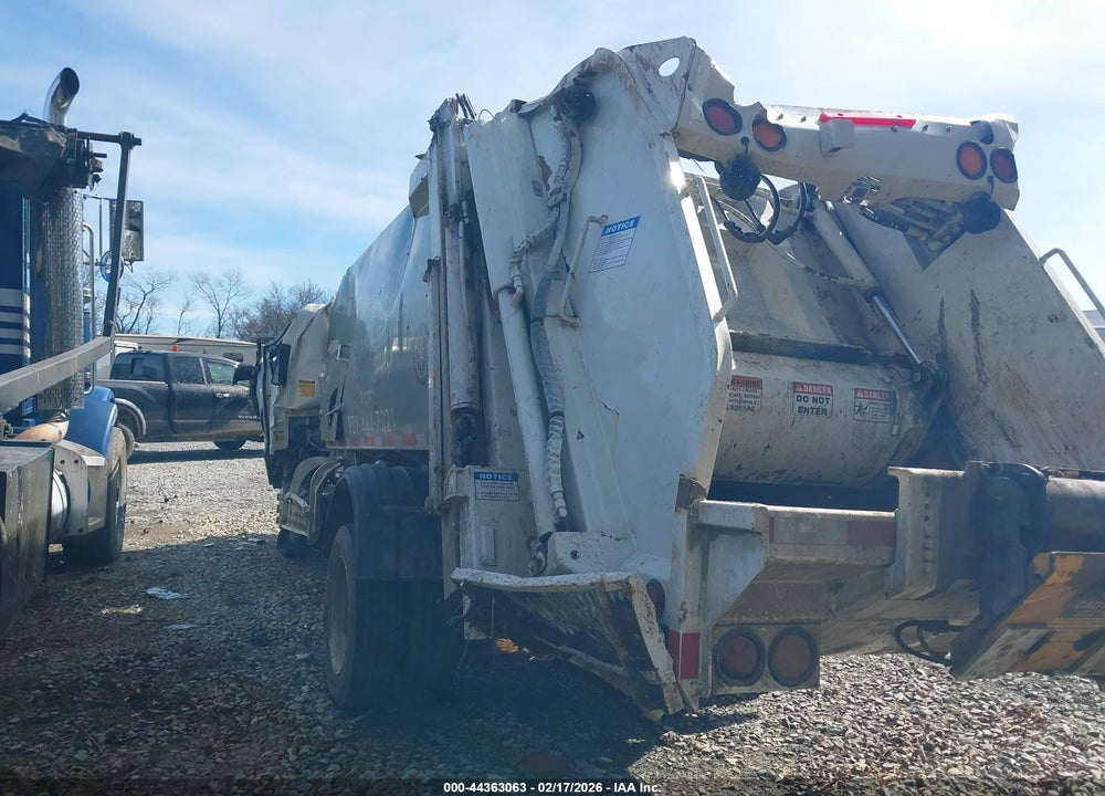 2024 ISUZU NRR VIN: JALE5W167R7301462