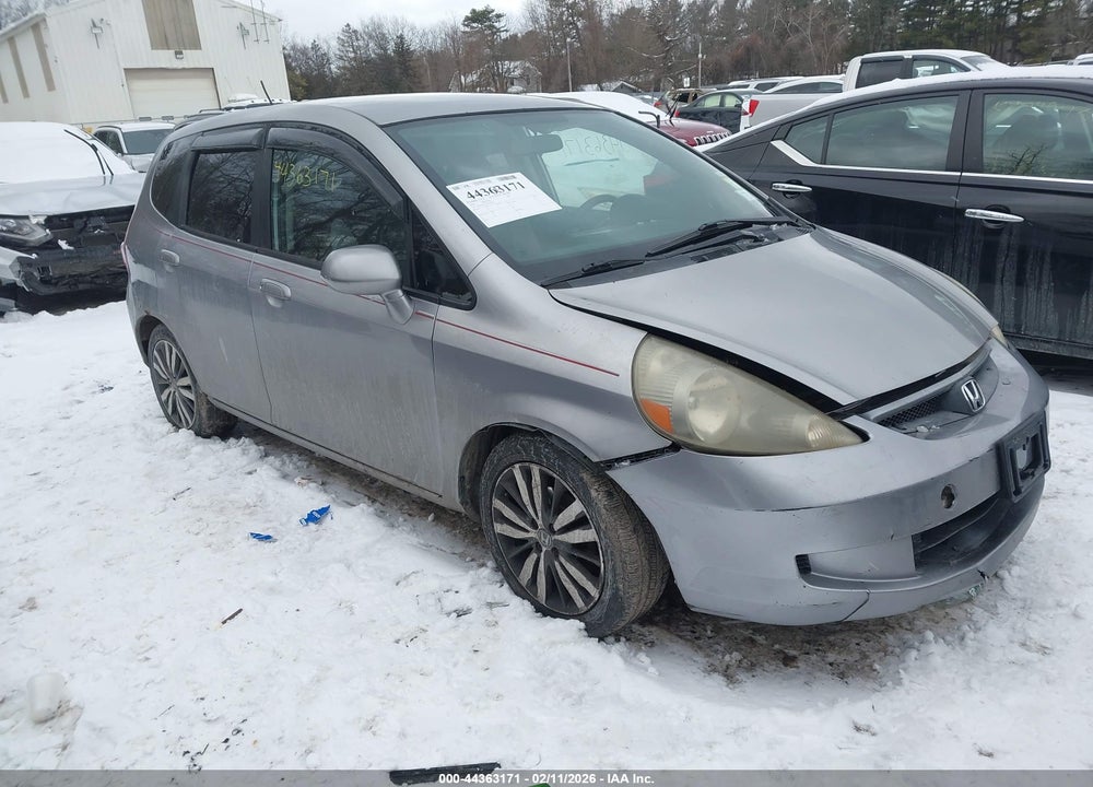 2008 HONDA FIT VIN: JHMGD384X8S069420