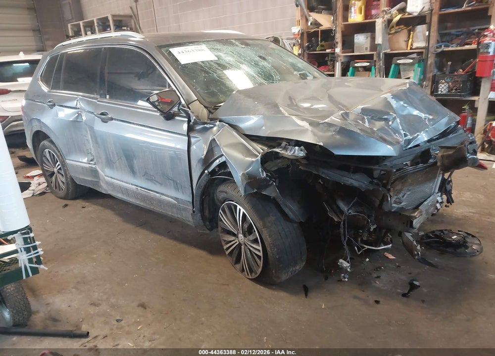 2019 VOLKSWAGEN TIGUAN 2.0T SE/2.0T SEL/2.0T SEL R-LINE/2.0T SEL R-LINE BLACK VIN: 3VV3B7AX3KM062327