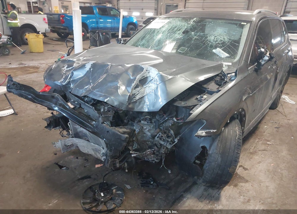 2019 VOLKSWAGEN TIGUAN 2.0T SE/2.0T SEL/2.0T SEL R-LINE/2.0T SEL R-LINE BLACK VIN: 3VV3B7AX3KM062327