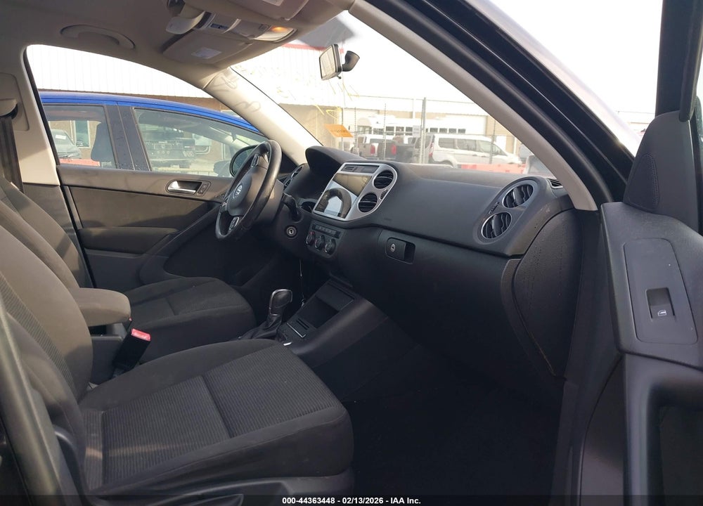 2013 VOLKSWAGEN TIGUAN S VIN: WVGBV7AX9DW549256