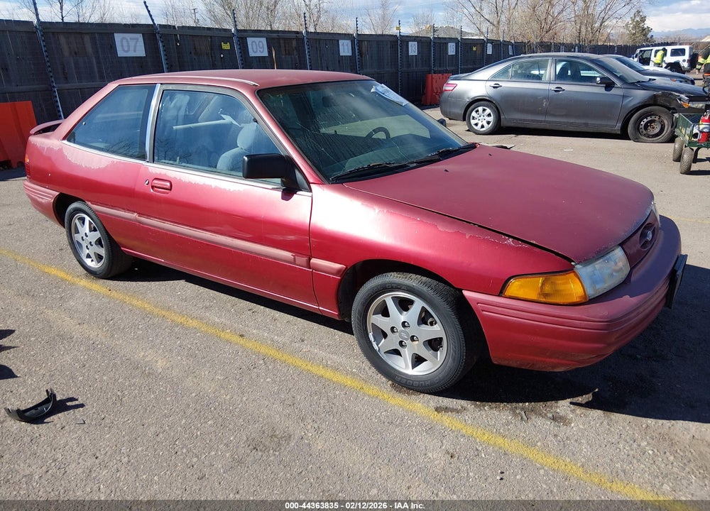 1996 FORD ESCORT LX VIN: 3FASP11J7TR131275