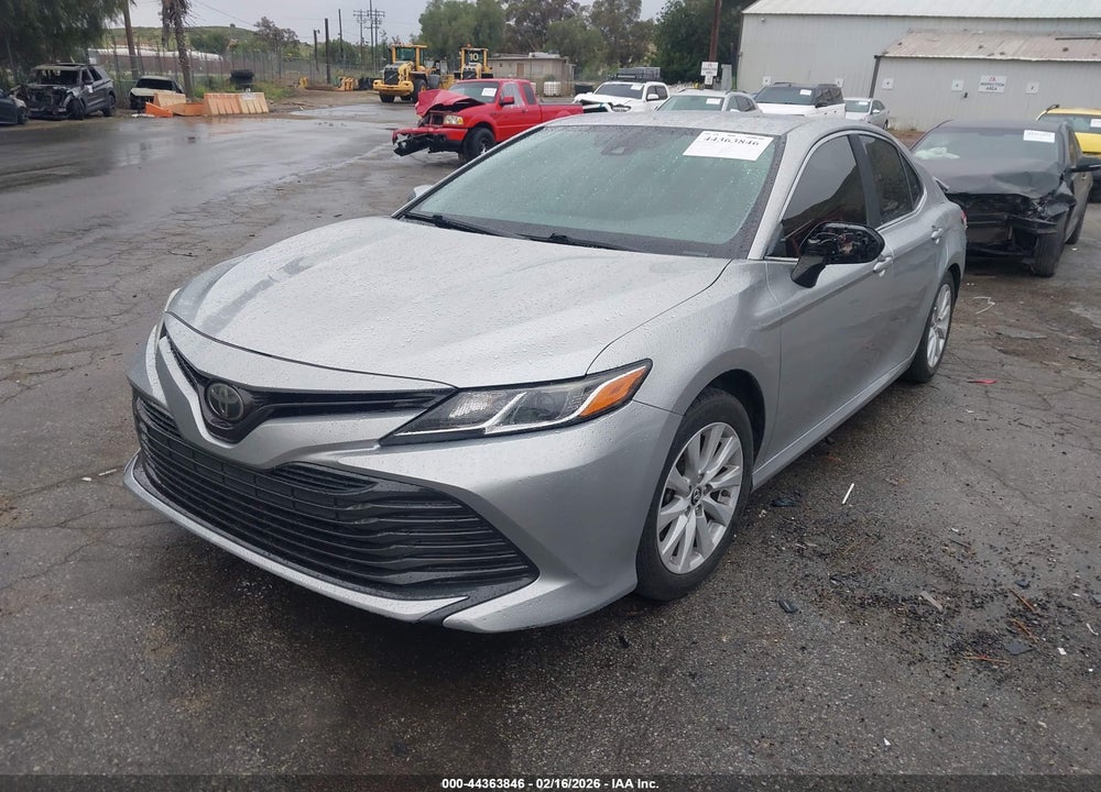 2018 TOYOTA CAMRY LE VIN: JTNB11HK3J3011085