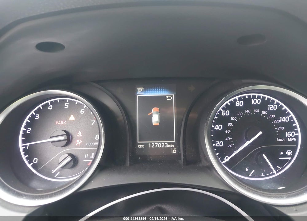 2018 TOYOTA CAMRY LE VIN: JTNB11HK3J3011085