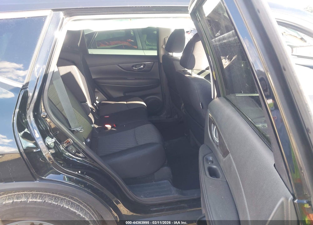 2019 NISSAN ROGUE SV VIN: 5N1AT2MT9KC844417