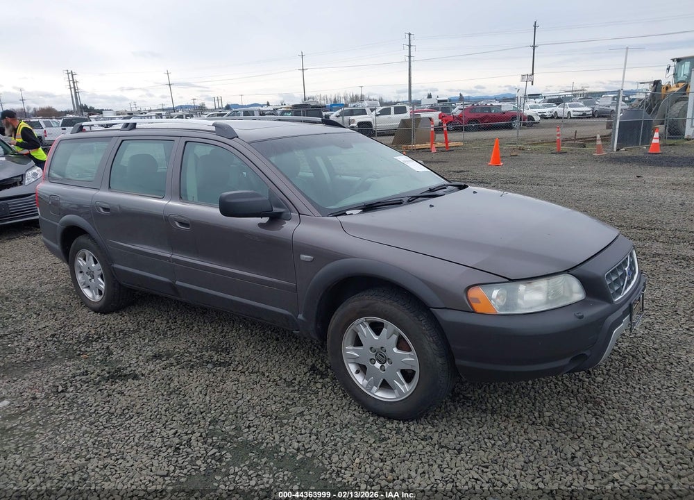 2005 VOLVO XC70 2.5T AWD VIN: YV1SZ592251191724