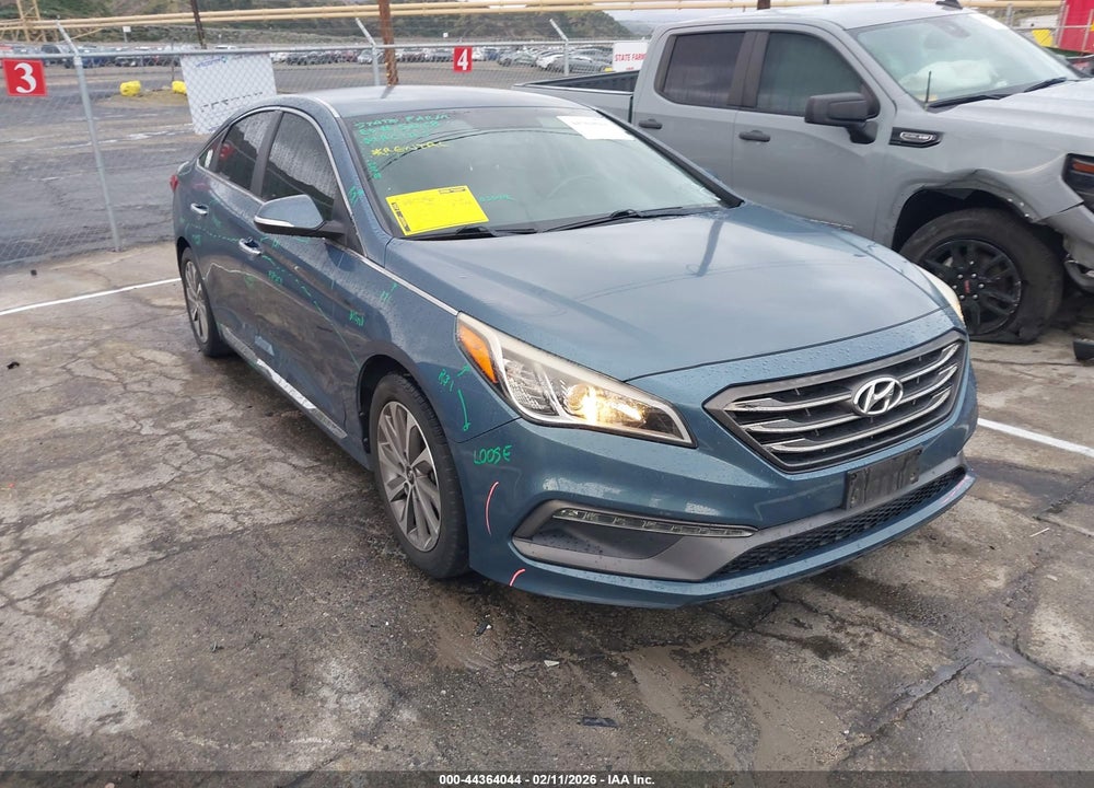 2015 HYUNDAI SONATA SPORT VIN: 5NPE34AF7FH095269