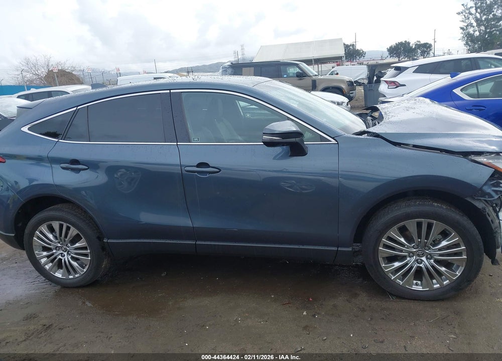 2023 TOYOTA VENZA LIMITED VIN: JTEAAAAH9PJ141760