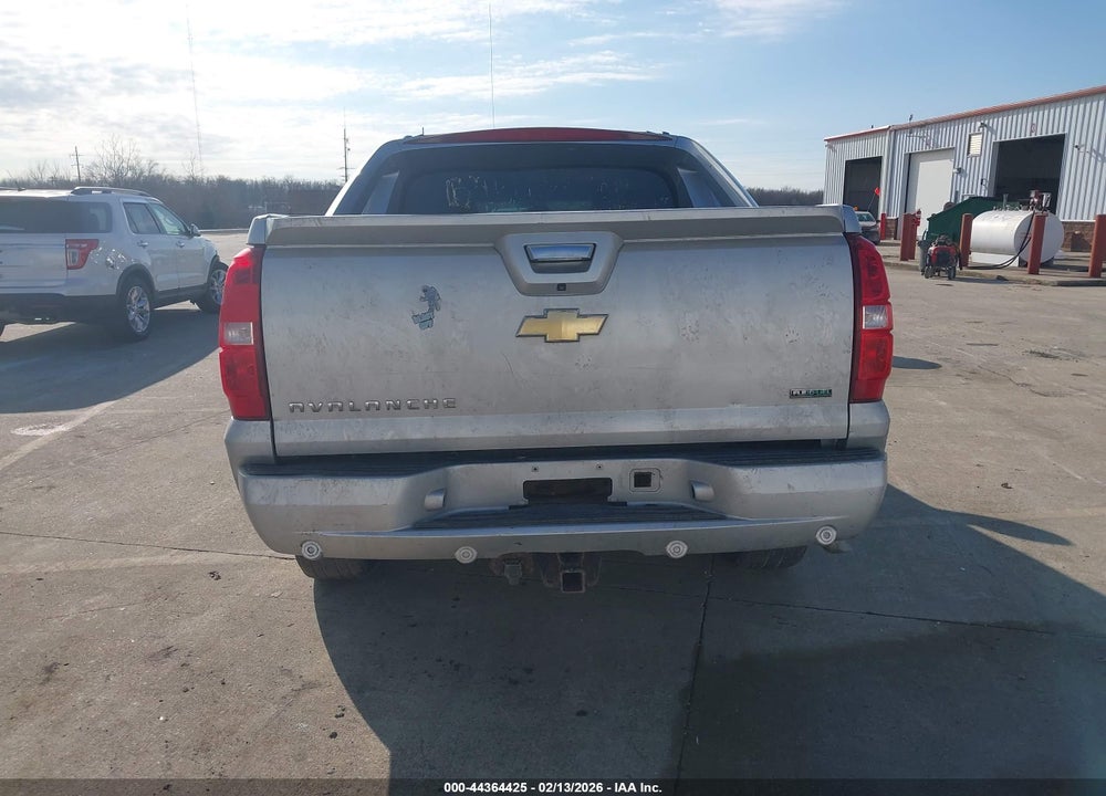 2011 CHEVROLET AVALANCHE 1500 LT1 VIN: 3GNTKFE37BG393188