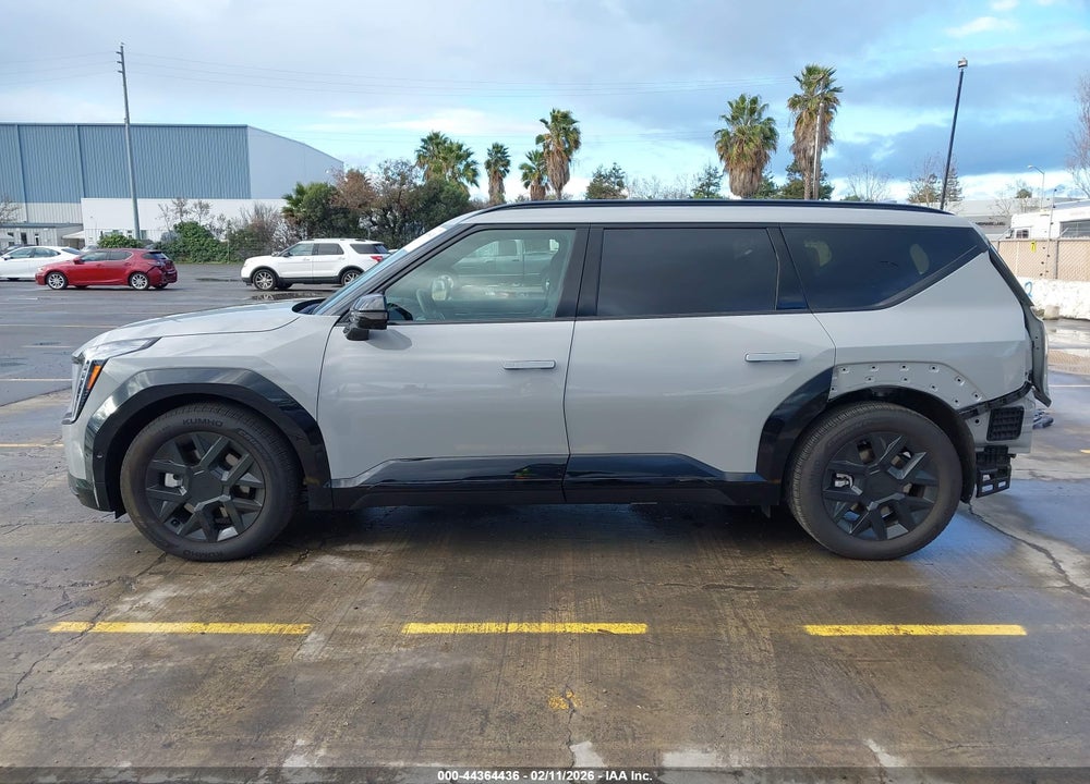 2026 KIA EV9 LAND VIN: 5XYADFS54TG013885