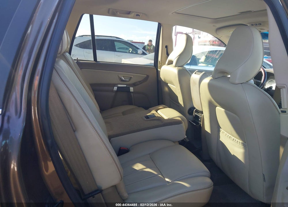 2013 VOLVO XC90 3.2 PLATINUM VIN: YV4952CZ5D1637879