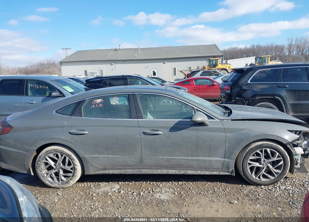 2021 HYUNDAI SONATA SEL VIN: 5NPEF4JA3MH096587