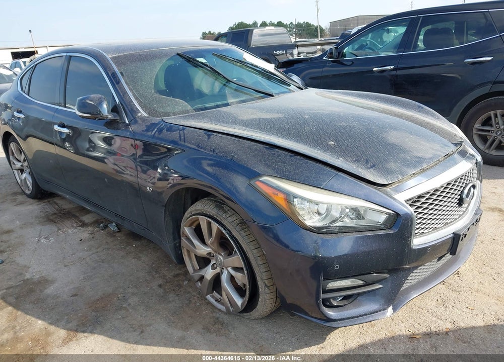 2017 INFINITI Q70 3.7X VIN: JN1BY1AR2HM770468