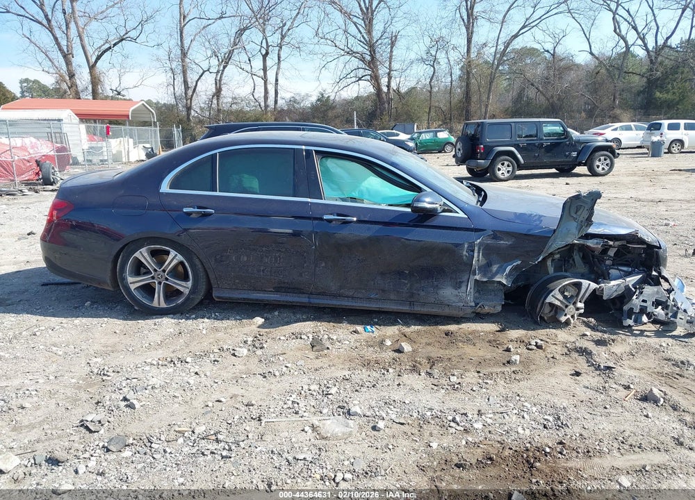 2018 MERCEDES-BENZ E 300 VIN: WDDZF4JB5JA332305