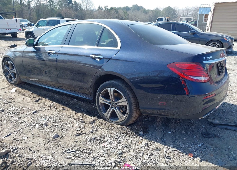2018 MERCEDES-BENZ E 300 VIN: WDDZF4JB5JA332305