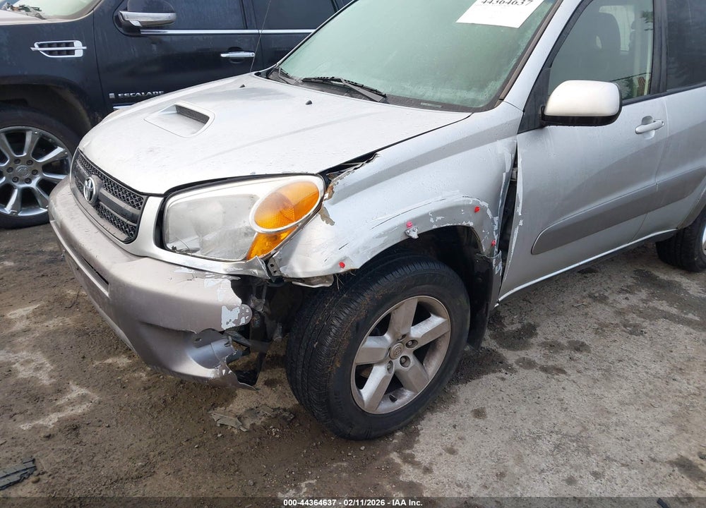 2004 TOYOTA RAV4 VIN: JTEHD20V746020694