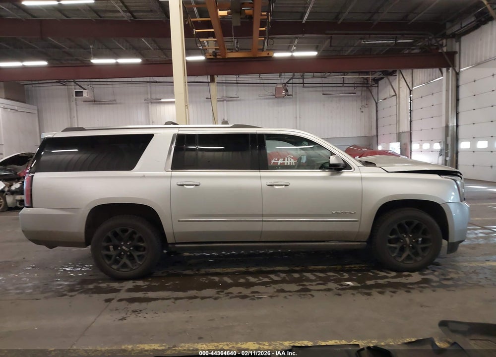 2020 GMC YUKON XL 4WD DENALI VIN: 1GKS2HKJ2LR255616