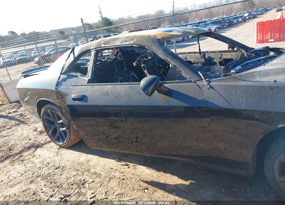 2019 DODGE CHALLENGER SXT VIN: 2C3CDZAG1KH507526